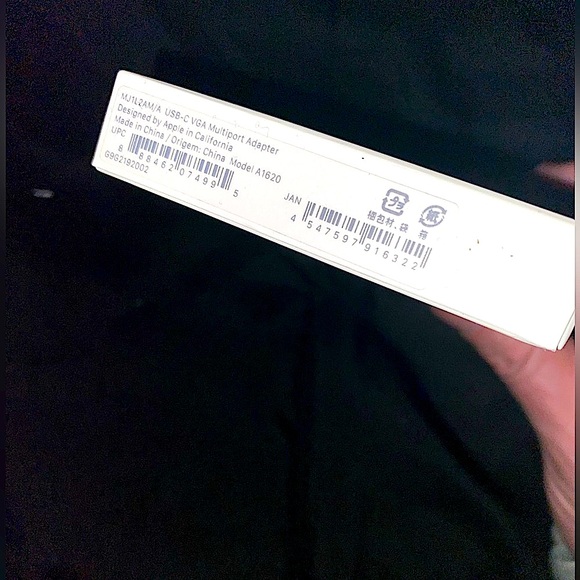 ✨Apple - USB-C to VGA Multiport Adaptor✨ NEW/SEALED - Picture 3 of 14